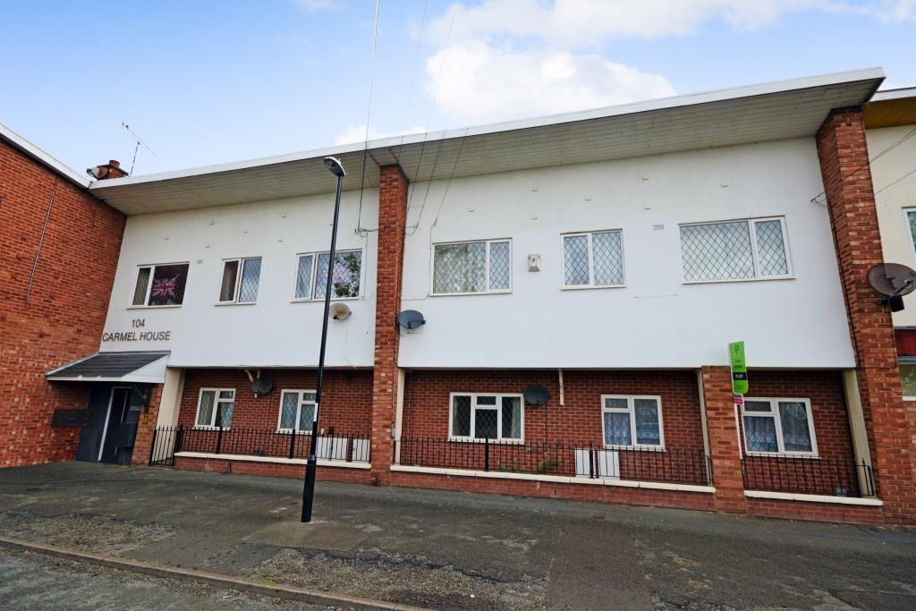 Stonebury Avenue, Coventry 2 bed apartment £695 pcm (£160 pw)