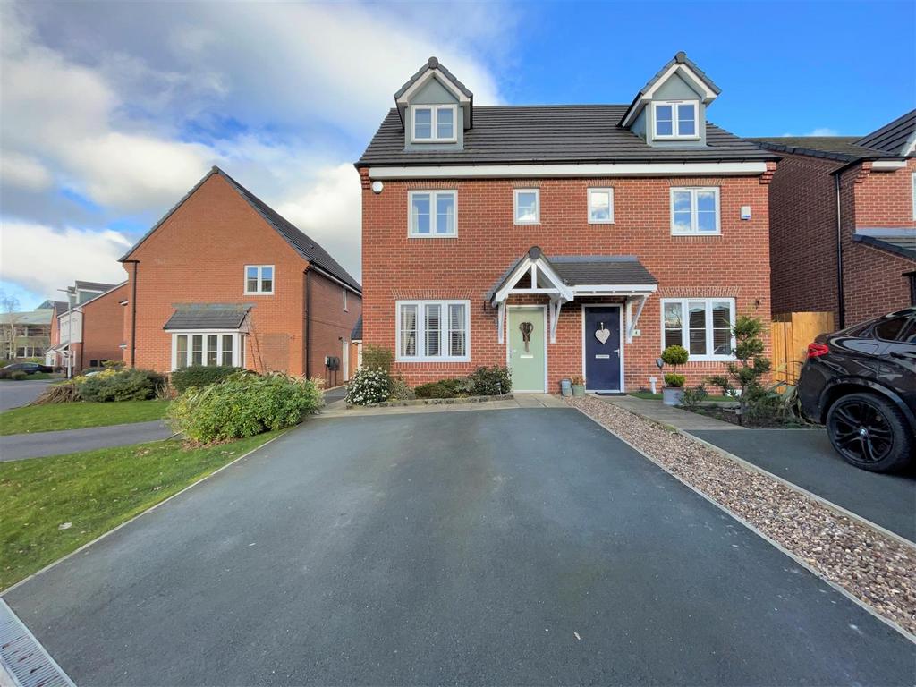 Northacre Drive, Barrow, Ribble Valley 3 bed semidetached house £289,000