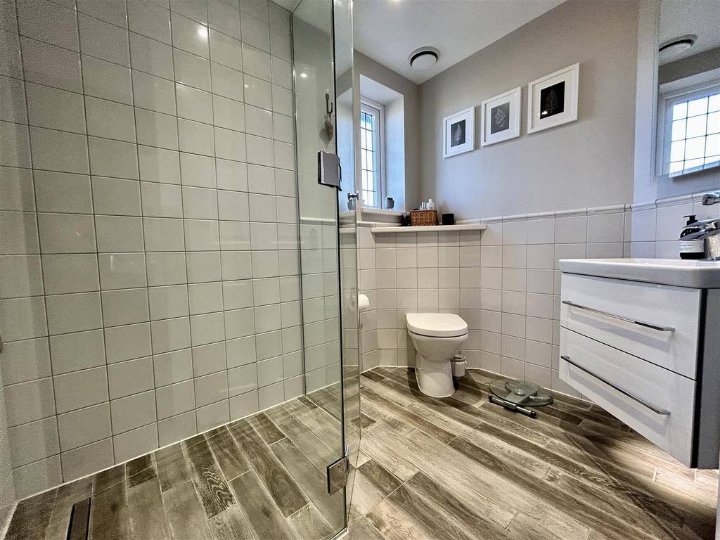 En suite shower/wc