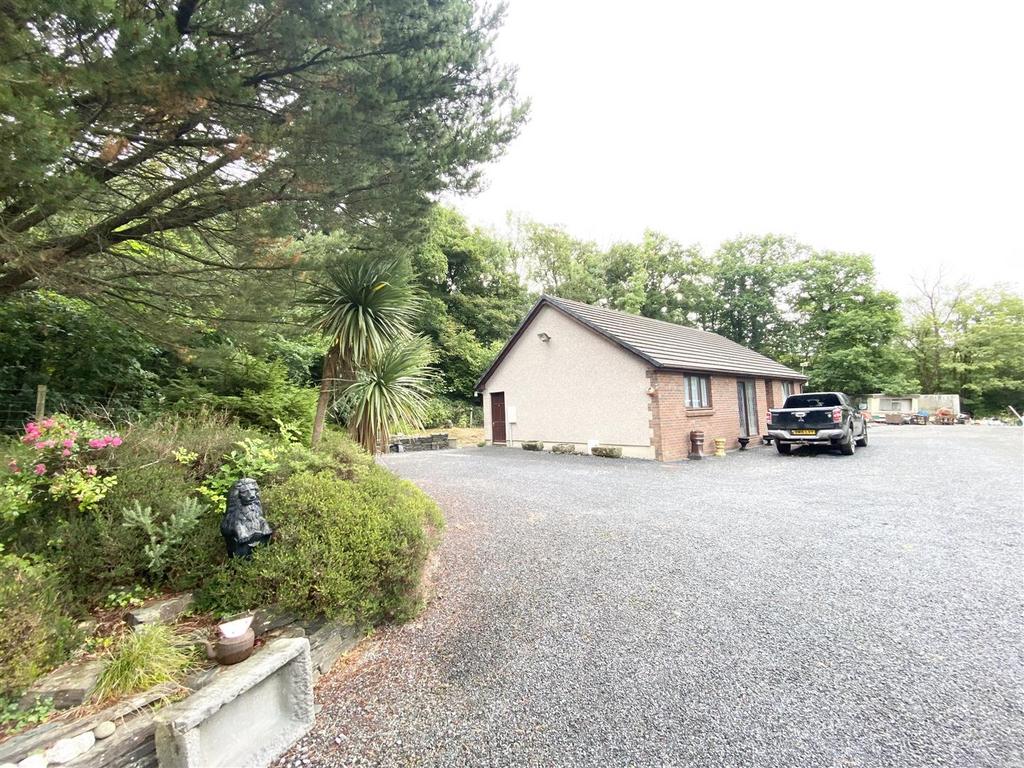 Salem Road, St. Clears, Carmarthen 3 bed property with land for sale