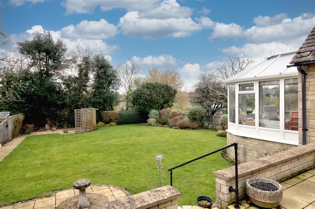 Cherry Orchard, Foxley Road, Malmesbury 3 bed detached bungalow £695,000