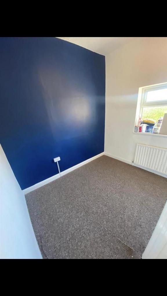 Campbell Road, StokeOnTrent 3 bed end of terrace house £125,000