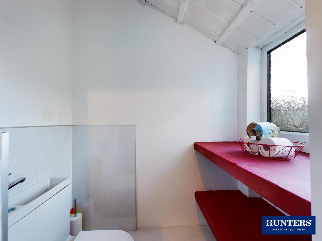 WC/Cloakroom