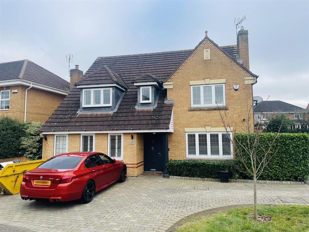 Broadsword Way, Burbage 5 bed detached house £1,800 pcm (£415 pw)