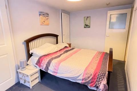 2 bedroom flat for sale, Charlton Street, Via John Street, Llandudno