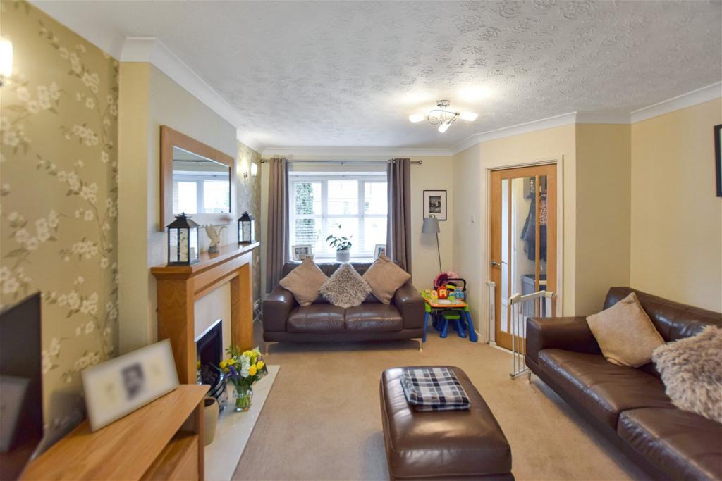 Prestbury Close, Widnes 3 bed semidetached house £230,000