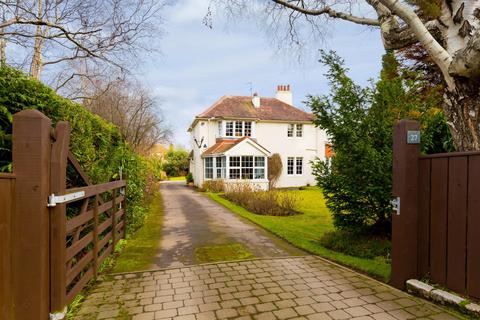 27 Barnshot Road, Edinburgh, EH13 0DJ