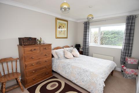 1 Tollgate Close, Amesbury, Salisbury, SP4 7TN