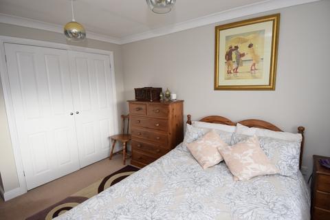 1 Tollgate Close, Amesbury, Salisbury, SP4 7TN