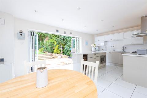 9 Brackendale Close, Camberley, GU15 1HP