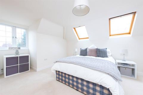 9 Brackendale Close, Camberley, GU15 1HP