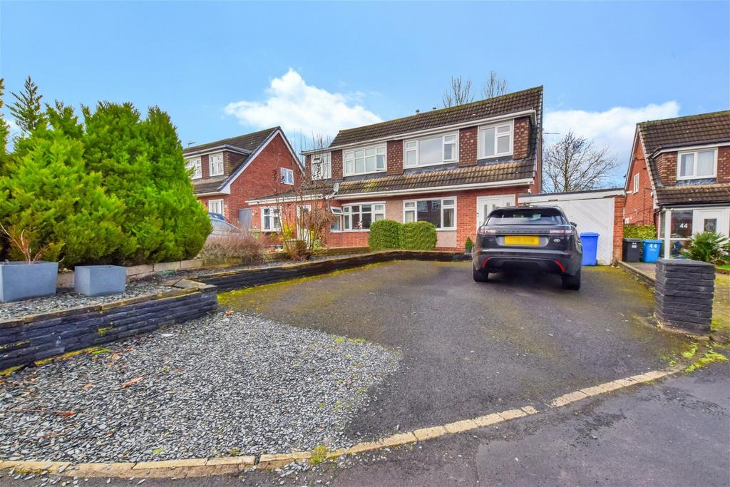Marlston Place, Higher Runcorn 3 bed semidetached house for sale £