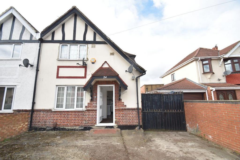 North Hyde Lane 2 bed semidetached house £499,000