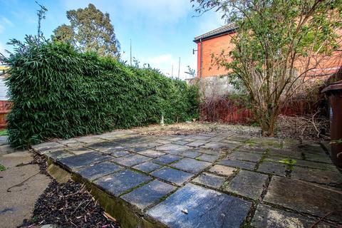 1 Quinton Road, Grimsby, DN32 0BD