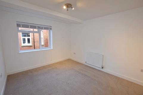 1 bedroom flat to rent, 9-17 Richmond Avenue, West Sussex, PO21