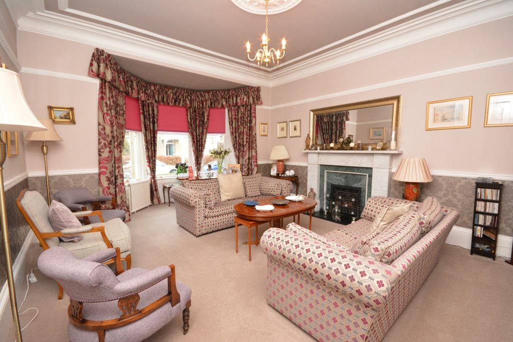 Learmonth Street, Falkirk... 4 bed detached house £445,000