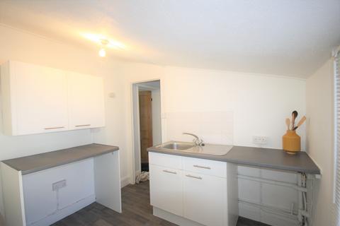 2 bedroom apartment to rent, Union Road, Deal, CT14