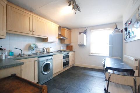 2 bedroom flat to rent, Benthal Road, Stoke Newington