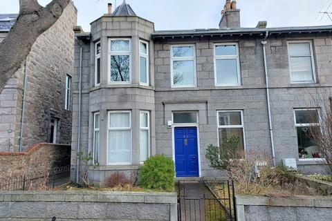 3 bedroom flat to rent, Clifton Road, Hilton, Aberdeen, AB24