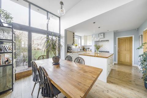 29 Blythe Hill, London, SE6 4UL