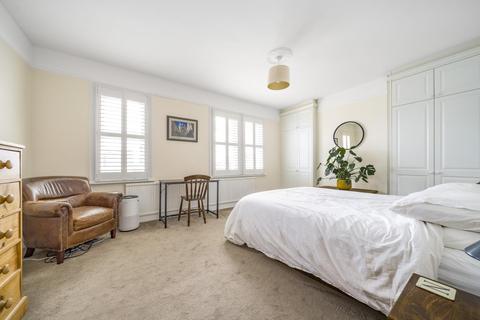 29 Blythe Hill, London, SE6 4UL