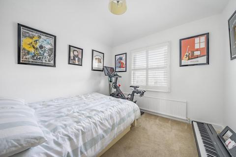 29 Blythe Hill, London, SE6 4UL