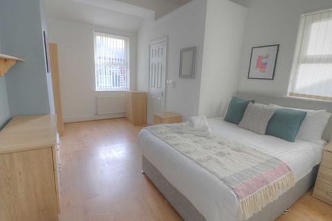 1 bedroom in a house share to rent - Smithdown Road, Wavertree