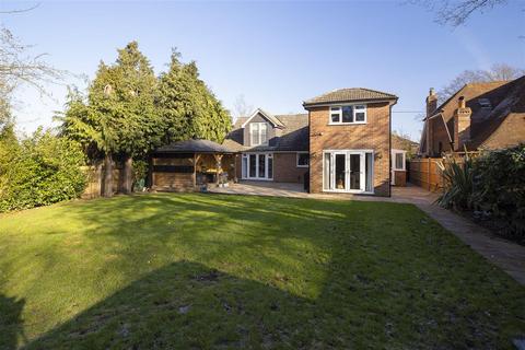 5 bedroom detached house for sale, Tunbury Avenue, Walderslade