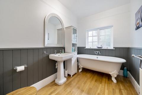 34 Vineyard Road, Hereford, HR1 1TT