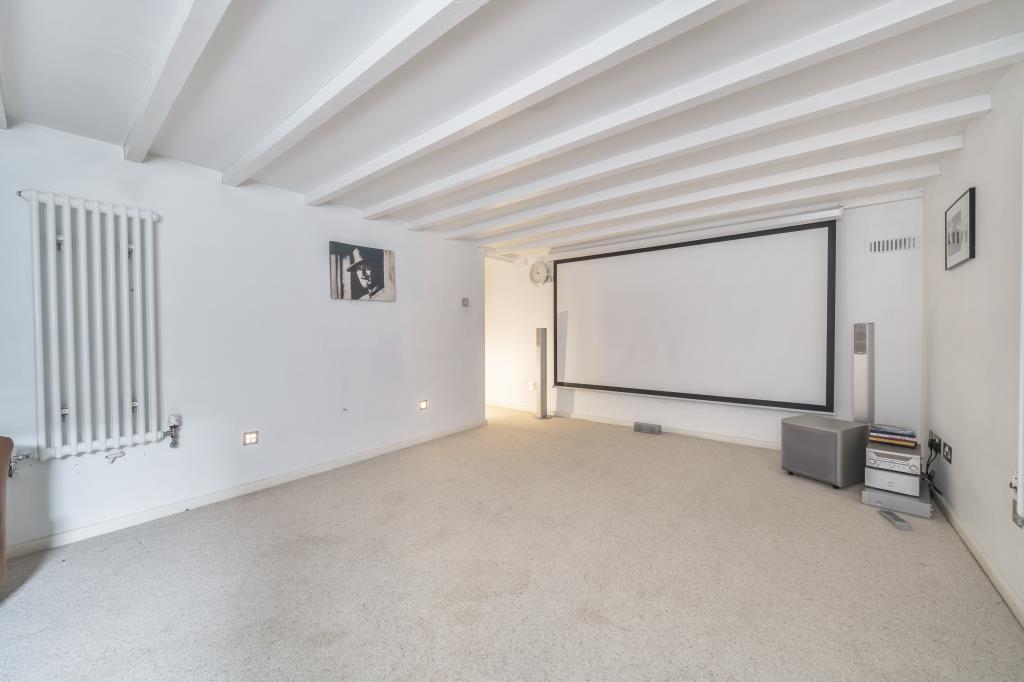 Cinema/games room