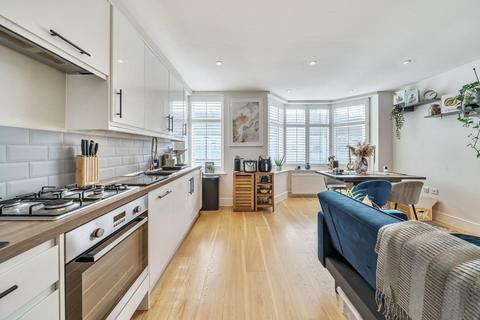 Flat 2, 2a Caithness Road, Mitcham, CR4 2EU