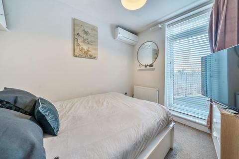 Flat 2, 2a Caithness Road, Mitcham, CR4 2EU