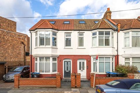 Flat 2, 2a Caithness Road, Mitcham, CR4 2EU