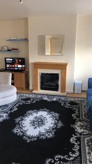 2 bedroom flat to rent, Park Lane, Hornchurch, Essex, RM11