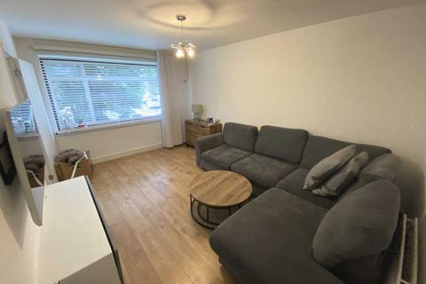 2 bedroom maisonette to rent, West View Court, Elstree