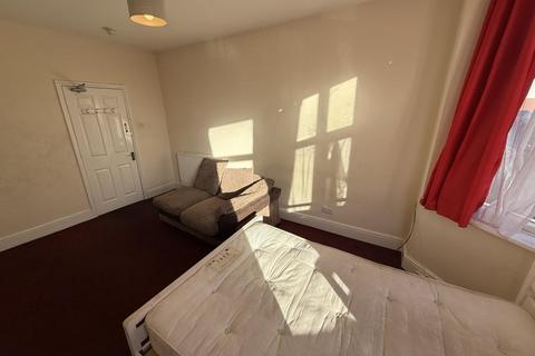 1 bedroom in a flat share to rent, Hereford,  Herefordshire,  HR4