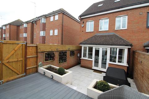 4 bedroom townhouse for sale - Hopton Grove, Newport Pagnell