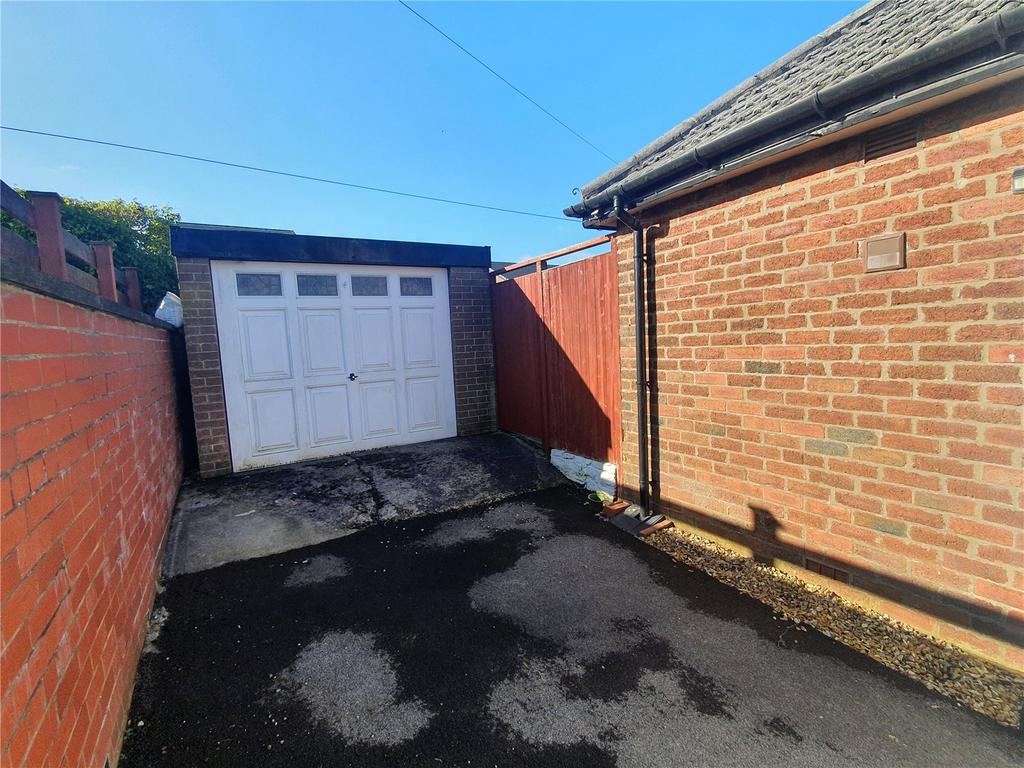 Haslingden Road, Blackburn... 3 bed semidetached bungalow £169,995