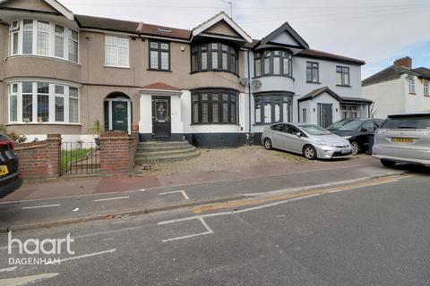 5 bedroom terraced house for sale - Westrow Drive, Barking