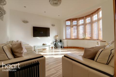 5 bedroom terraced house for sale - Westrow Drive, Barking