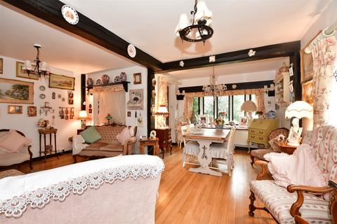 4 bedroom character property for sale - All Saints Avenue, Margate, Kent