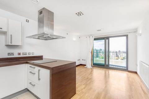 1 bedroom flat to rent, Vicentia Court, Bridges Court Road, London, SW11