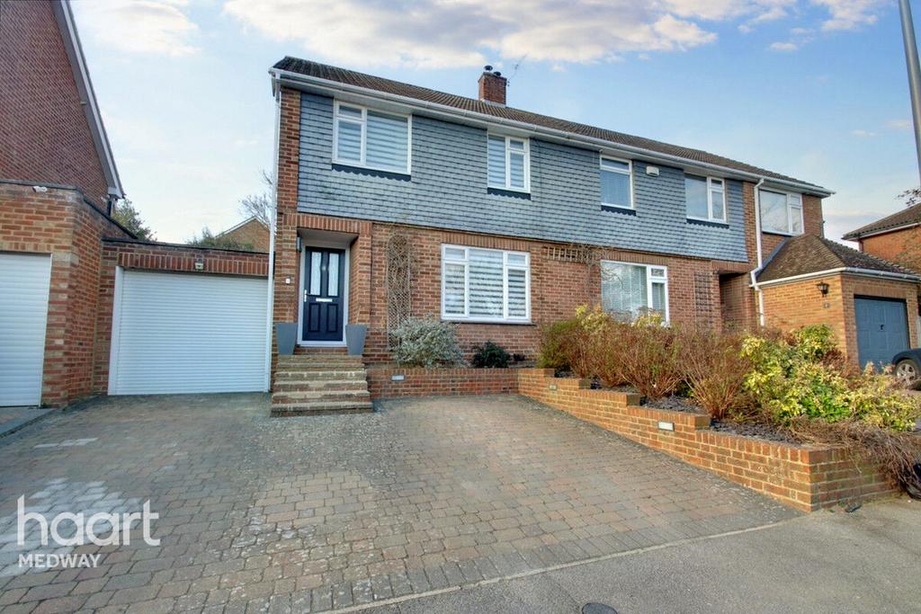 Charles Drive, Rochester 3 bed semidetached house for sale £375,000
