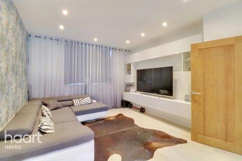 104 Bishops Road, Hayes, UB3 2TF