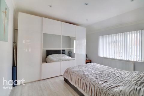 104 Bishops Road, Hayes, UB3 2TF