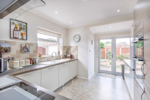 Nevara Doncaster Road, Branton, Doncaster, DN3 3LT