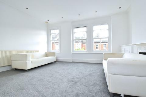 2 bedroom flat to rent, Kingswood Road, London, SW2 4JW