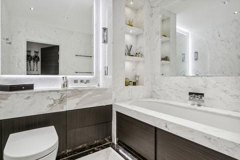 2 bedroom flat for sale, Quayside House, 8 Kew Bridge Road, Brentford, Middlesex