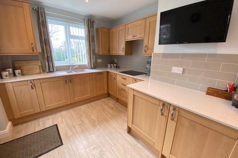 20 Blisworth Road, Roade, Northampton, NN7 2ND