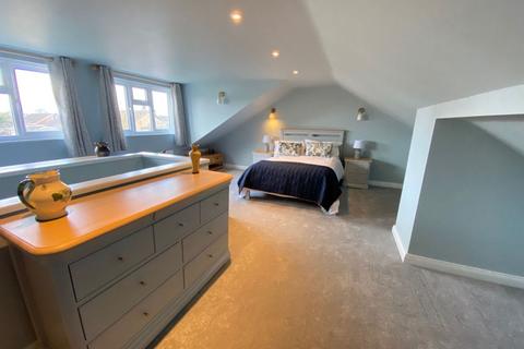 20 Blisworth Road, Roade, Northampton, NN7 2ND